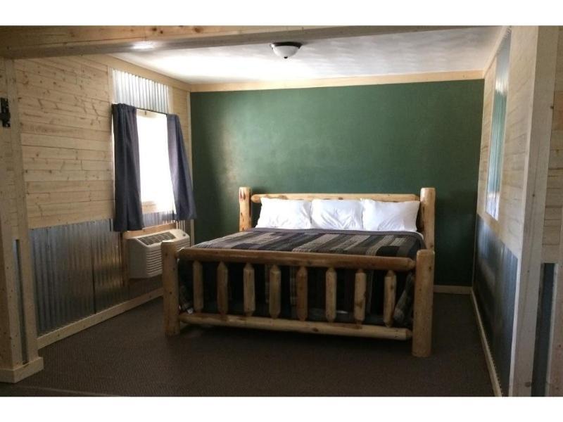 Big Horse Inn And Suites Lewistown Номер фото