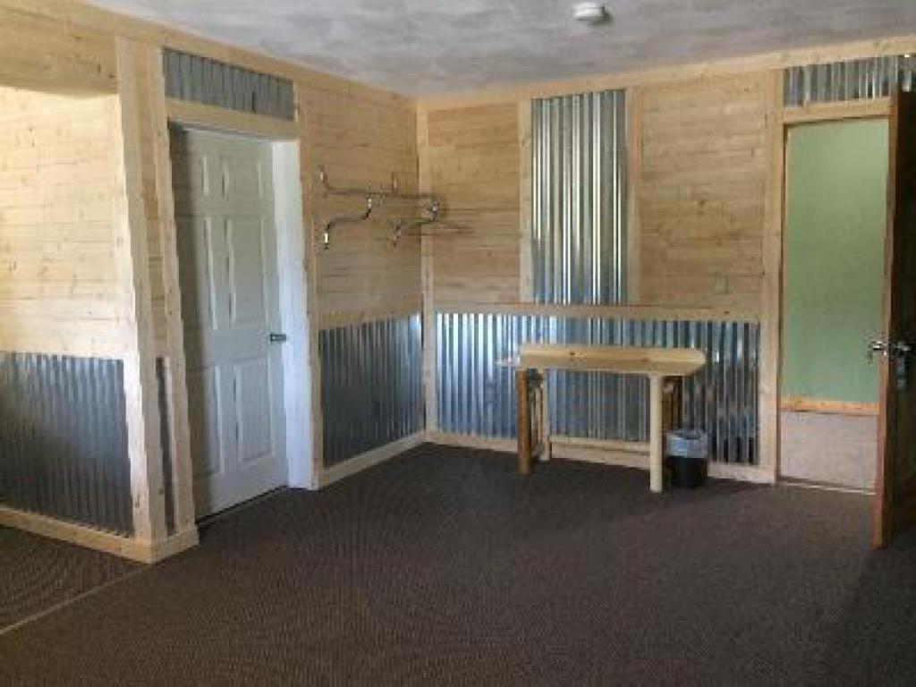 Big Horse Inn And Suites Lewistown Экстерьер фото