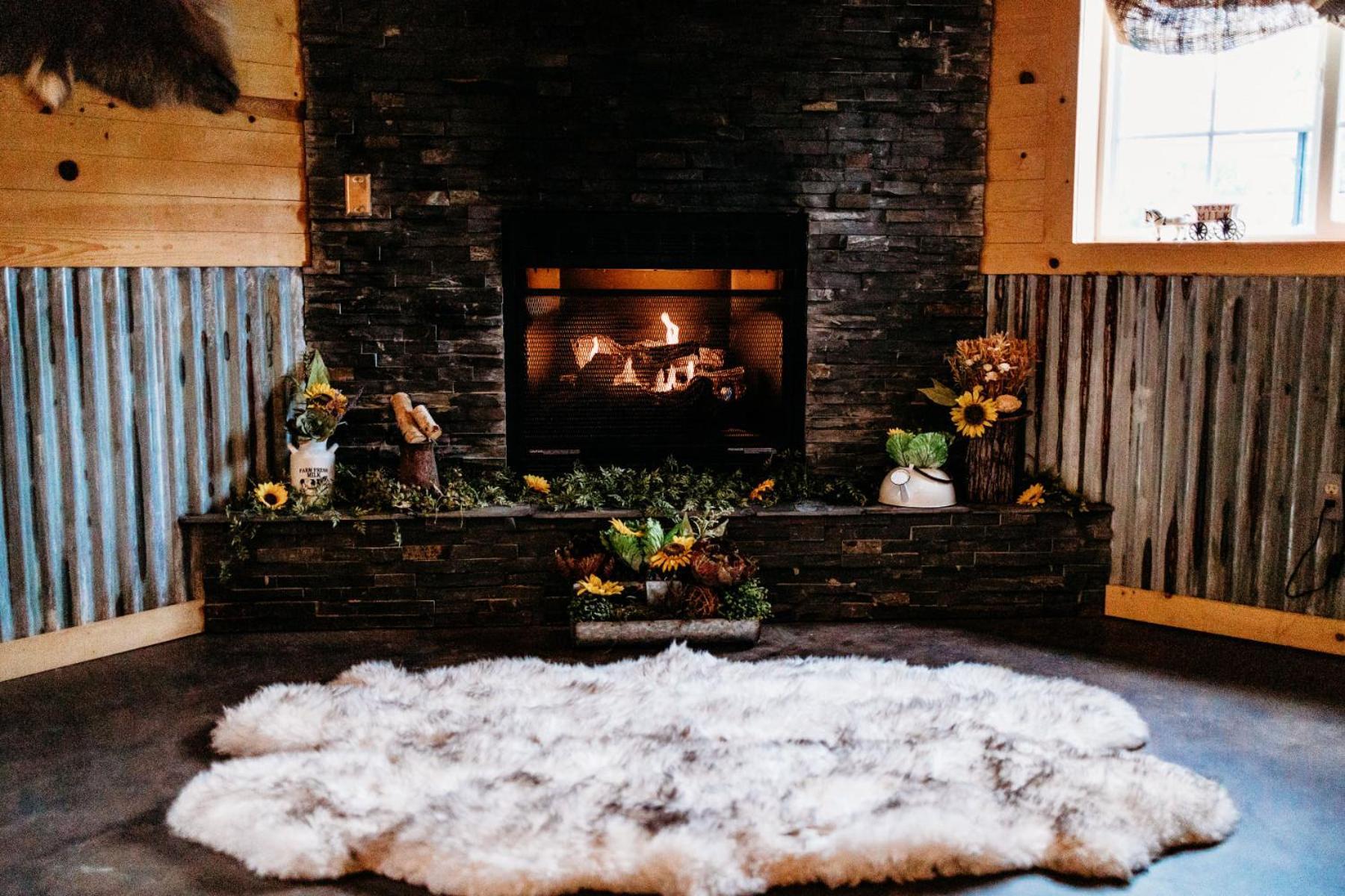 Big Horse Inn And Suites Lewistown Экстерьер фото
